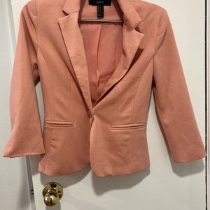 Chic blazer for all occasions